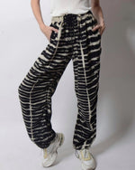 Drawstring Ankle Lines Casual Pants